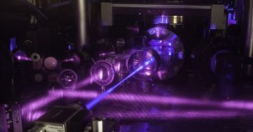 File:17jila003 3d strontium atomic clock.jpg