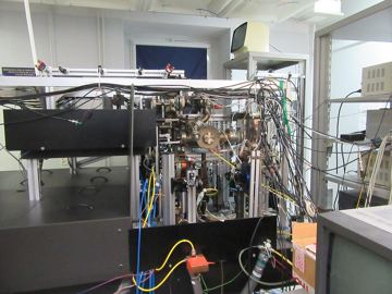 File:Laboratorium FAMO UMK A 232.jpg